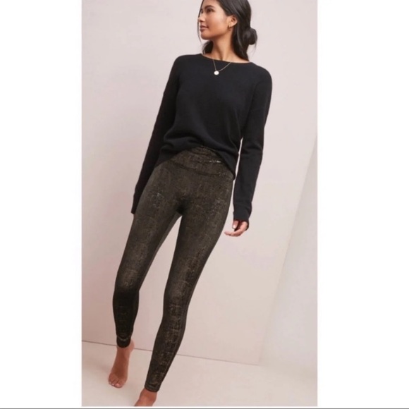 SPANX Pants - Spanx velvet shine leggings